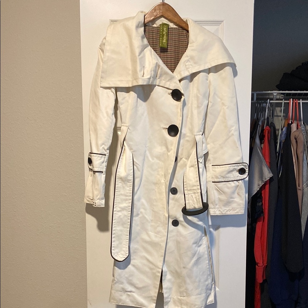 Soia & Kyo White Trench Coat with Belted Waist
